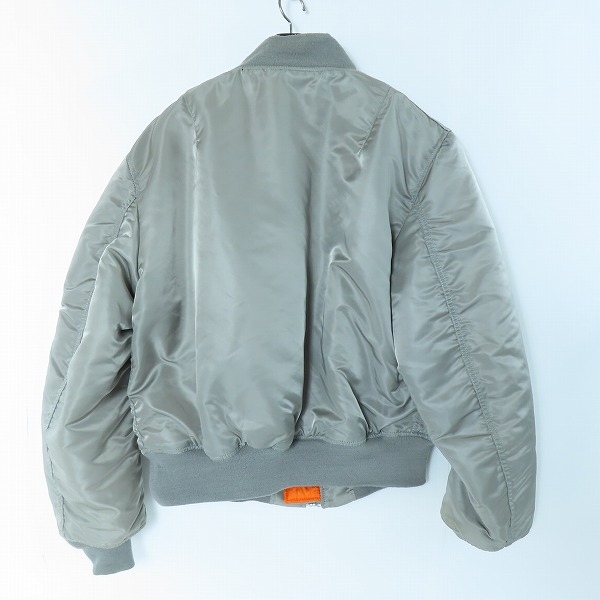 実際に弊社で買取させて頂いたAlpha Industries/アルファ インダストリー フライトジャケット MA-1 リバーシブル MIL-J-82790J グレー/オレンジ/Lの画像 1枚目
