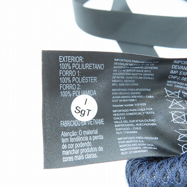 実際に弊社で買取させて頂いた【未使用】LACOSTE/ラコステ LCST スマートフォンホルダー/ショルダーバッグ NH4619LVの画像 5枚目