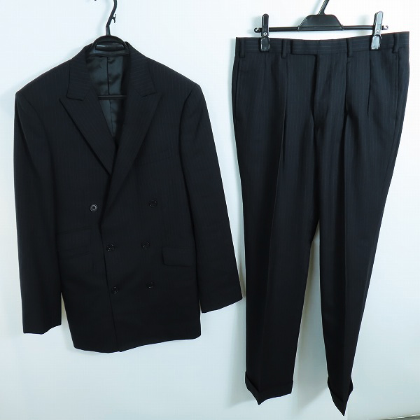 実際に弊社で買取させて頂いたBURBERRY BLACK LABEL/バーバリーブラックレーベル ストライプ スーツ/セットアップ BMD40-315-29/ブラック/42R