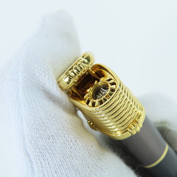 実際に弊社で買取させて頂いたYves Saint Laurent/イブサンローラン YSL ガスライター ロゴモチーフの画像 5枚目