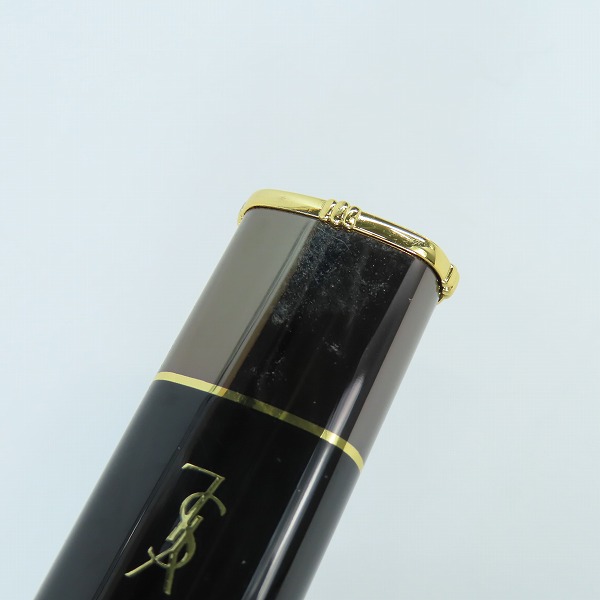 実際に弊社で買取させて頂いたYves Saint Laurent/イブサンローラン YSL ガスライター ロゴモチーフの画像 6枚目
