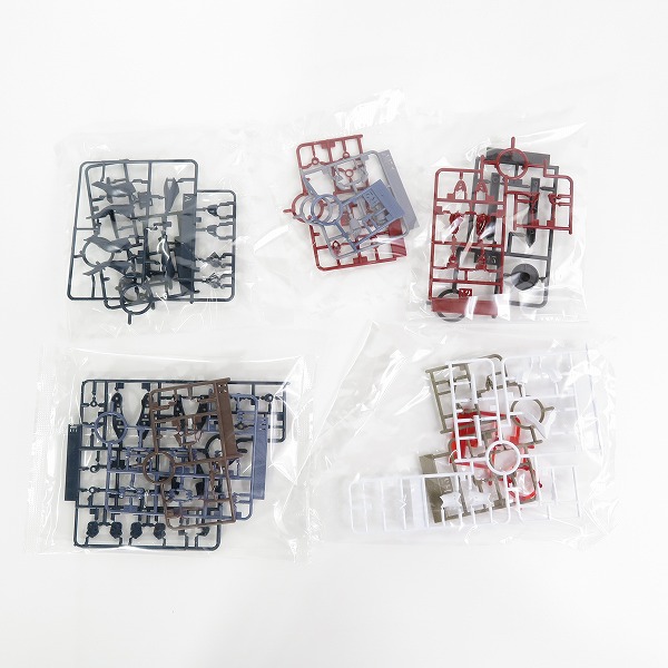 実際に弊社で買取させて頂いた【未組立】BANDAI/バンダイ RG 汎用ヒト型決戦兵器 人造人間エヴァンゲリオン 正規実用型 3号機 ESVシールド セットの画像 4枚目