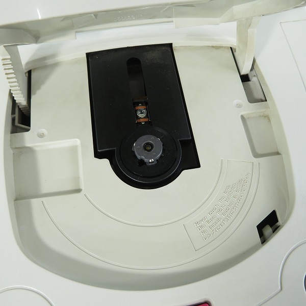 実際に弊社で買取させて頂いた【ジャンク】SEGA/セガ SEGA SATURN/セガサターン/SS 本体 HST-3220 ミストグレー/白の画像 3枚目