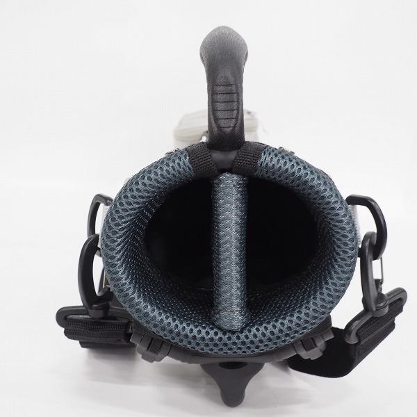 実際に弊社で買取させて頂いたBEAMS GOLF/ビームスゴルフ スタンド式 2分割クラブケース ショルダー付き グレー系の画像 3枚目