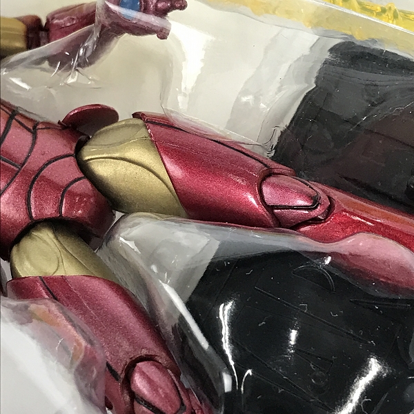 実際に弊社で買取させて頂いたハズブロ/バンダイ S.H.Figuarts SPYｘFAMILY スパイファミリー アーニャ/MARVEL UNIVERSE アイアンマン 2点セットの画像 6枚目