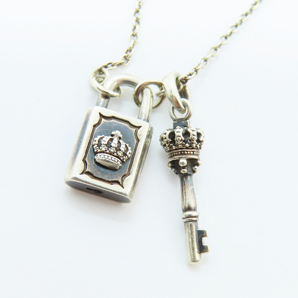 実際に弊社で買取させて頂いたJustin Davis/ジャスティンデイビス CHELSEA ネックレス 南京錠モチーフ SNJ773 の画像 1枚目