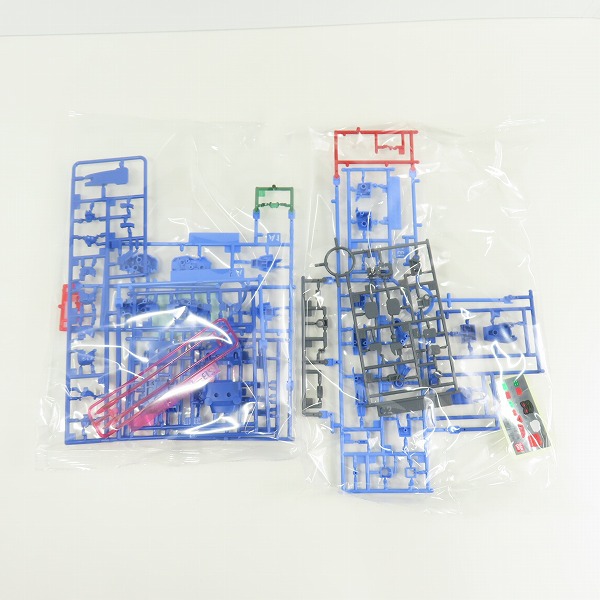 実際に弊社で買取させて頂いた【未組立】BANDAI/バンダイ HG 1/144 機動戦士ガンダム外伝 THE BLUE DESTINY ブルーディスティニー1号機 EXAMの画像 1枚目