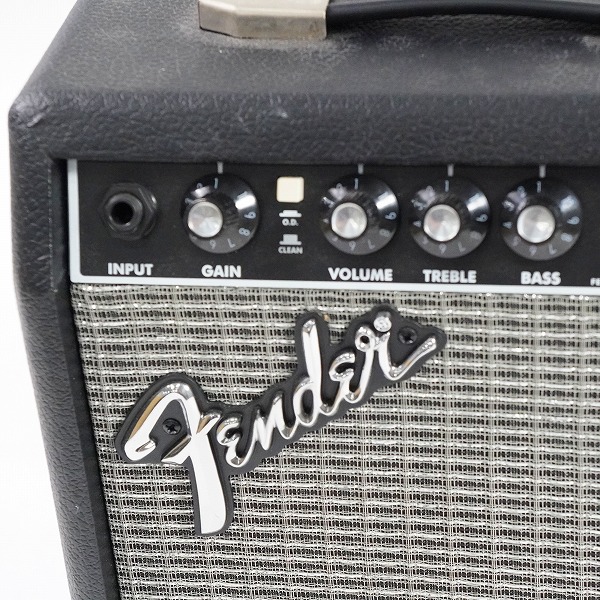 実際に弊社で買取させて頂いたFender/フェンダー PR357 FRONTMAN 10G ギター コンボアンプ 動作確認済みの画像 2枚目