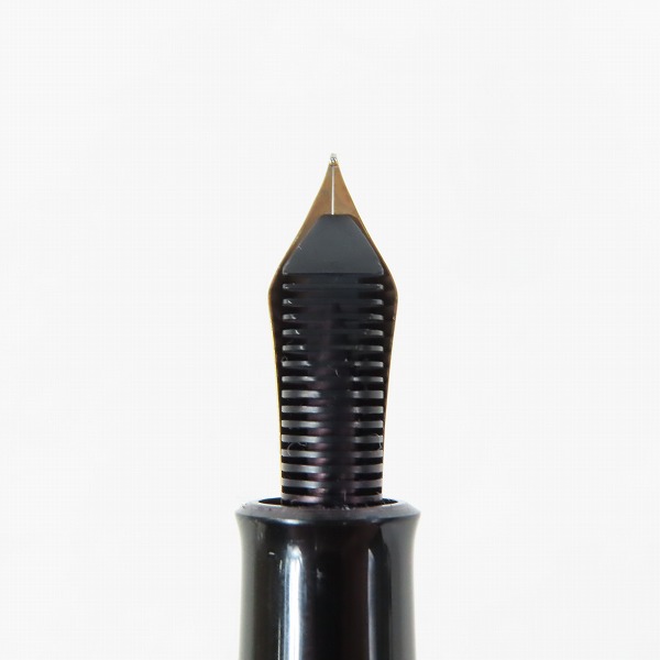 実際に弊社で買取させて頂いたPELIKAN/ペリカン SOUVERAN/スーベレーン 万年筆 ペン先14C-585 F グリーンストライプの画像 8枚目