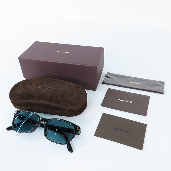 実際に弊社で買取させて頂いたTOM FORD/トムフォード 度入りサングラス/アイウェア TF5405-F 001の画像 9枚目