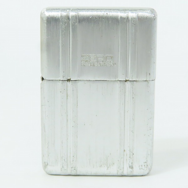 実際に弊社で買取させて頂いたZIPPO/ジッポー ZERO HALLIBURTON ゼロハリバートン シルバーカラー 2002年製