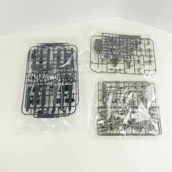 実際に弊社で買取させて頂いた【未組立】BANDAI/バンダイ HG 1/144 機動戦士ガンダム 逆襲のシャア RX-93 νガンダムの画像 2枚目