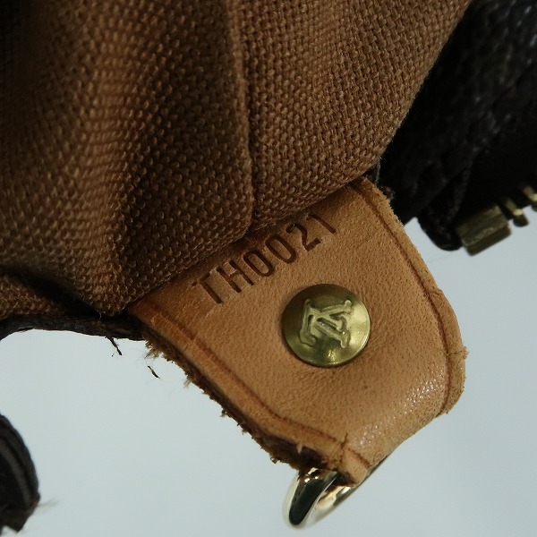 実際に弊社で買取させて頂いた【難あり】LOUIS VUITTON/ルイヴィトン モノグラム カバ・メゾ トートバッグ M51151の画像 5枚目