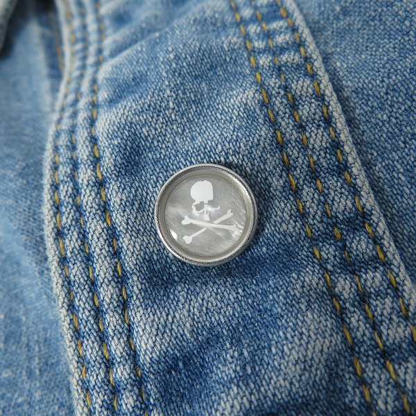 実際に弊社で買取させて頂いたMASTERMIND WORLD/マスターマインド ワールド ロゴ/スカル刺繍 オーバーサイズ デニムシャツ/ジャケット MW21S06-SH001-002/Mの画像 8枚目