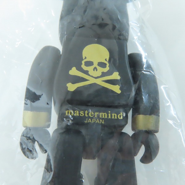 実際に弊社で買取させて頂いた【未開封】A BATHING APE×mastermind JAPAN×BE@RBRICK/エイプ×マスターマインド×ベアブリック 100% フィギュアの画像 6枚目