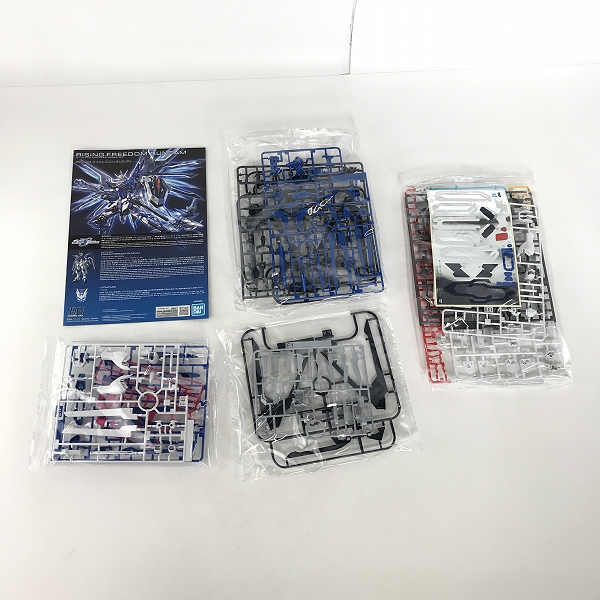実際に弊社で買取させて頂いた【未組立】BANDAI/バンダイ 1/144 HG ライジングフリーダム/ジム/ノーベルガンダム/マグアナック 4点セットの画像 1枚目