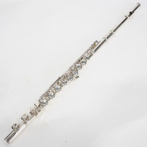 実際に弊社で買取させて頂いたYAMAHA/ヤマハ YFL211/YFL-211 フルート Eメカ付 日本製 ハードケース・ケースカバー付の画像 1枚目