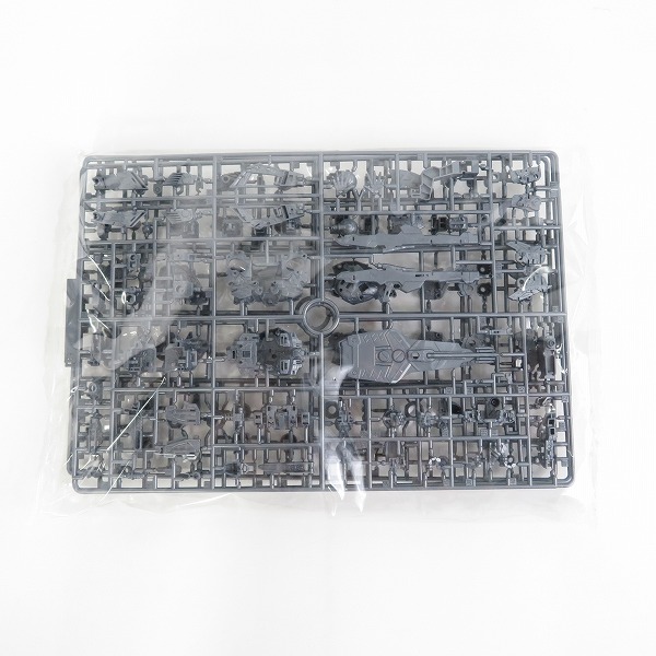 実際に弊社で買取させて頂いた【未組立】BANDAI/バンダイ RG 1/144 ガンダムベース限定 Hi-Vガンダム チタニウムフィニッシュ/逆襲のシャア/ガンプラの画像 5枚目