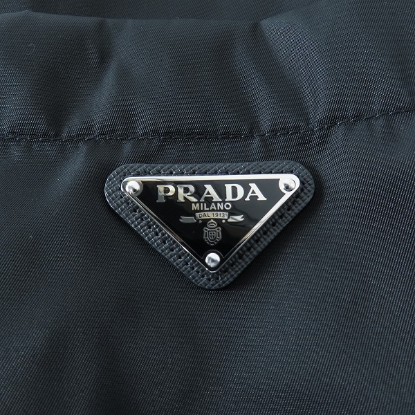 実際に弊社で買取させて頂いたPRADA/プラダ Re-Nylon 三角ロゴプレート半袖シャツ SC449 XLの画像 6枚目