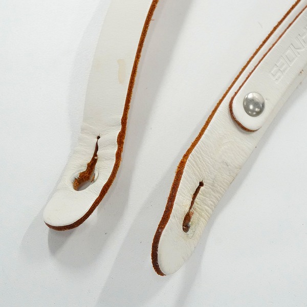 実際に弊社で買取させて頂いたFERNANDES/フェルナンデス レザーストラップ ギターストラップ ベースストラップ ホワイト系の画像 2枚目