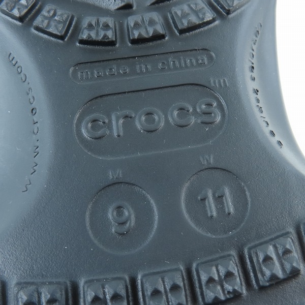 実際に弊社で買取させて頂いた【未使用】MASTERMIND×CROCS/マスターマインド×クロックス Classic Crog シューズ 208211-066/9の画像 5枚目