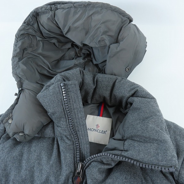 実際に弊社で買取させて頂いた【JPタグ】MONCLER/モンクレール MONTGENEVRE/モンジュネーブル ダウンジャケット C20914033805 54272/3の画像 6枚目