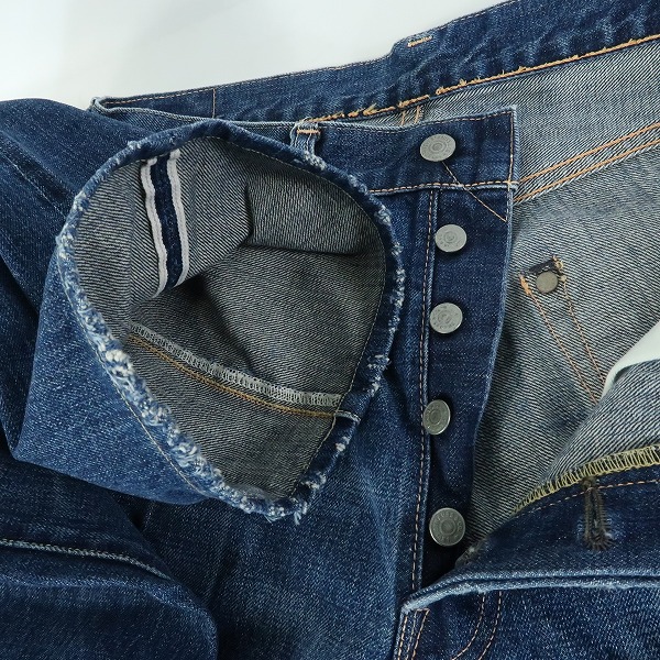 実際に弊社で買取させて頂いたLEVIS/リーバイス ヴィンテージ ユーズド加工 デニムパンツ 55501 J09A J17055 0304/W34の画像 6枚目