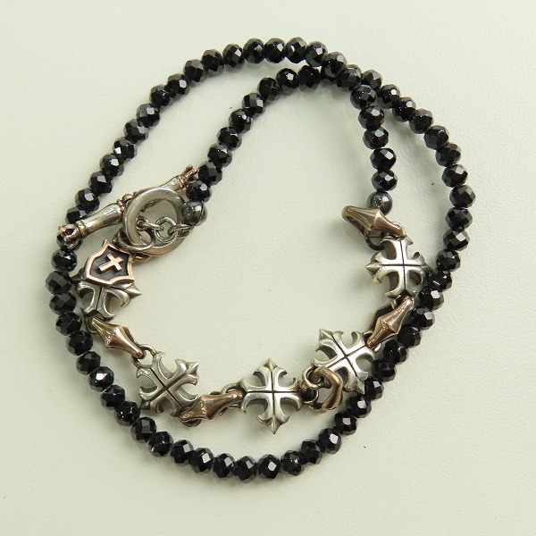 実際に弊社で買取させて頂いたLord Camelot/ロードキャメロット ロイヤルシルバー ブラックスピネル クロス 2連 ブレスレットの画像 2枚目
