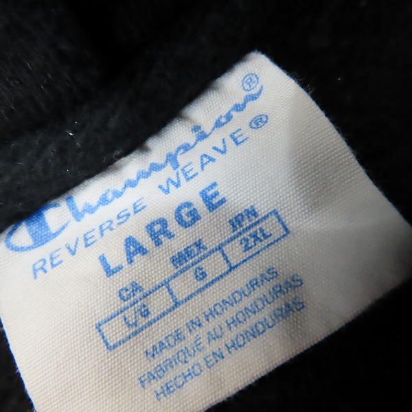 実際に弊社で買取させて頂いたChampion/チャンピオン REVERSE WEAVE/リバースウィーブ プルオーバーパーカー ブラック GF68/2XLの画像 2枚目