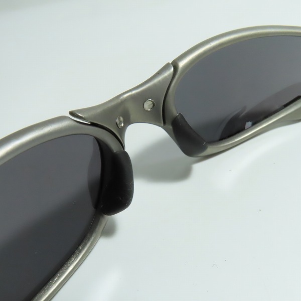 実際に弊社で買取させて頂いたOAKLEY/オークリー  PENNY/ペニー X-METAL/エックスメタル チタニウム サングラス/アイウェアの画像 3枚目