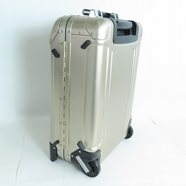 実際に弊社で買取させて頂いたZERO HALLIBURTON/ゼロハリバートン Geo Aluminum 3.0 TR スーツケース キャリーケース  ZRG2519-BRの画像 2枚目