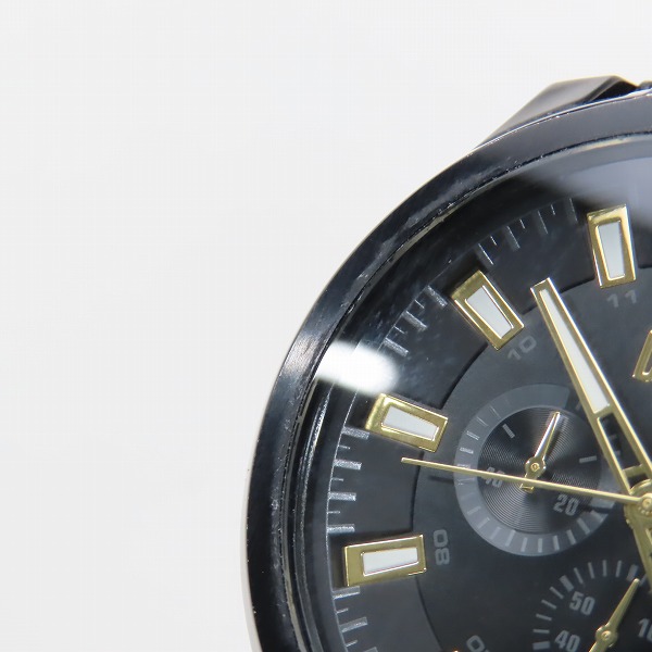 実際に弊社で買取させて頂いたDIESEL/ディーゼル SPLIT/スプリット レザーベルト 時計/ウォッチ DZ4610の画像 5枚目