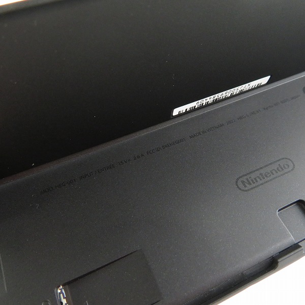 実際に弊社で買取させて頂いた任天堂 Nintendo Switch/ニンテンドースイッチ 有機ELモデル 本体 HEG-001/ホリ グリップコントローラー ブルー付きの画像 3枚目