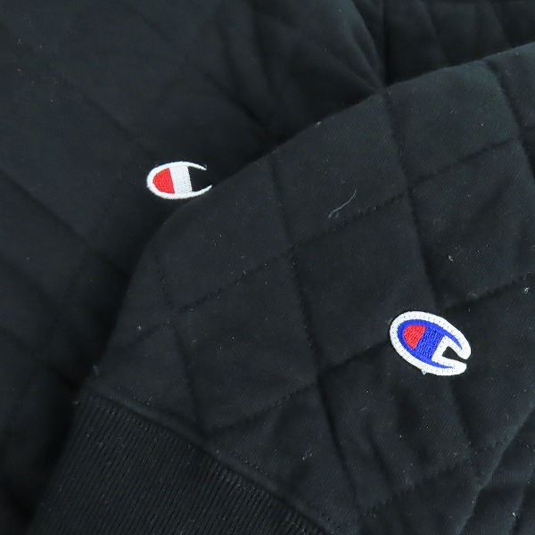 実際に弊社で買取させて頂いたChampion/チャンピオン キルティング プルオーバー パーカー C8-N104/XLの画像 4枚目