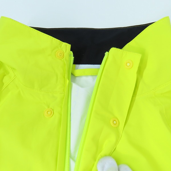 実際に弊社で買取させて頂いた【未使用】le coq sportif GOLF/ルコック スポルティフ ゴルフ 着脱式ストレッチ レインウェア 上下セット/LLの画像 3枚目