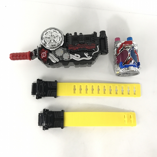 実際に弊社で買取させて頂いた【おまとめ】BANDAI/バンダイ 仮面ライダービルド 変身ベルト DXビルドドライバー ラビットタンクスパークリング フルボトルの画像 1枚目