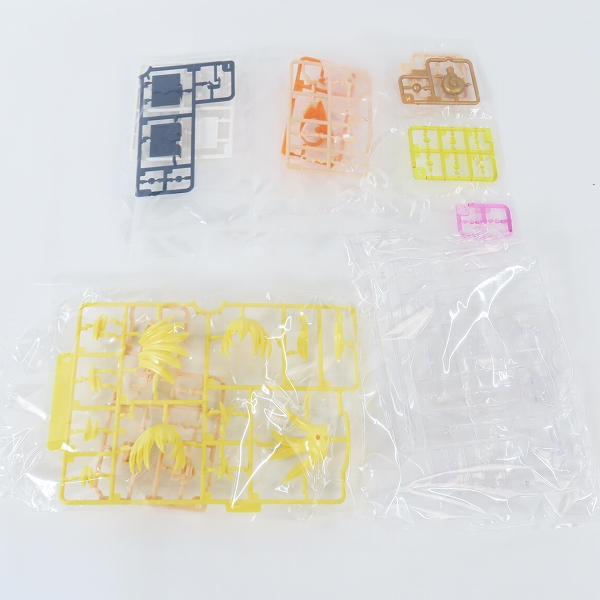 実際に弊社で買取させて頂いた【未組立】KOTOBUKIYA/コトブキヤ 遊戯王デュエルモンスターズ クロスフレーム・ガール ブラック・マジシャン・ガールの画像 1枚目