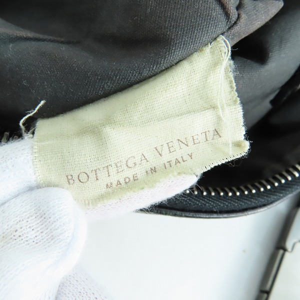 実際に弊社で買取させて頂いたBOTTEGA VENETA/ボッテガヴェネタ イントレチャート ベルトバッグ ボディバッグ 222310の画像 7枚目