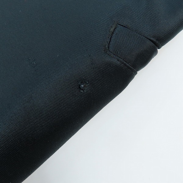 実際に弊社で買取させて頂いたadidas/アディダス 80s~90s ヴィンテージ 銀タグ トラックジャケット ブラックの画像 7枚目