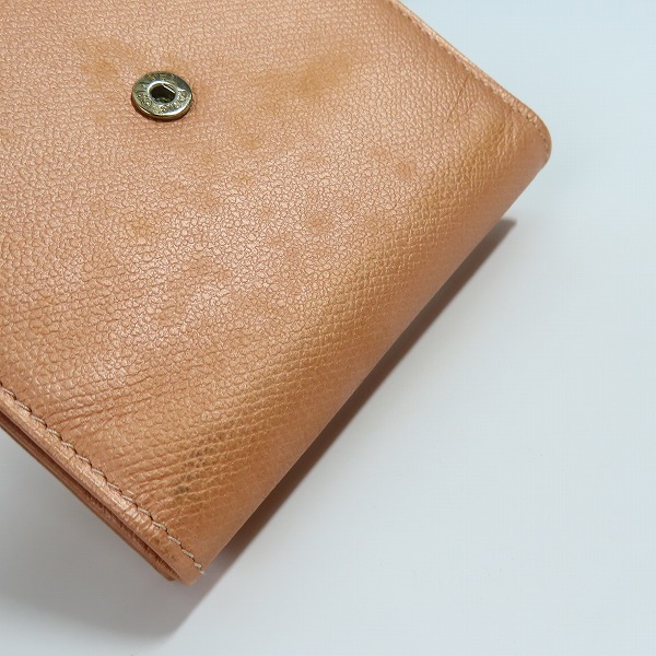 実際に弊社で買取させて頂いたCHANEL/シャネル ココボタン Ｗホック レザー 二つ折り財布 コンパクトウォレットの画像 6枚目