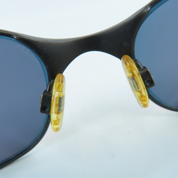 実際に弊社で買取させて頂いたOAKLEY/オークリー A Wire 2.0 サングラス 05-682の画像 3枚目