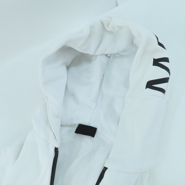 実際に弊社で買取させて頂いた【JPタグ】MONCLER/モンクレール ハーフジップパーカー H10918G00036 8098U/Sの画像 8枚目