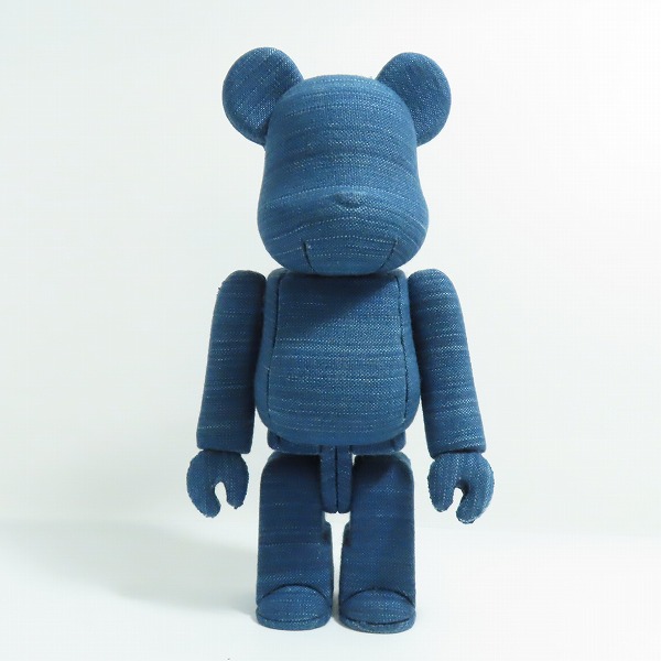 実際に弊社で買取させて頂いたBE@RBRICK/ベアブリック 柿沼東光 ART OF LIVING 木目込み 藍染 の画像 1枚目