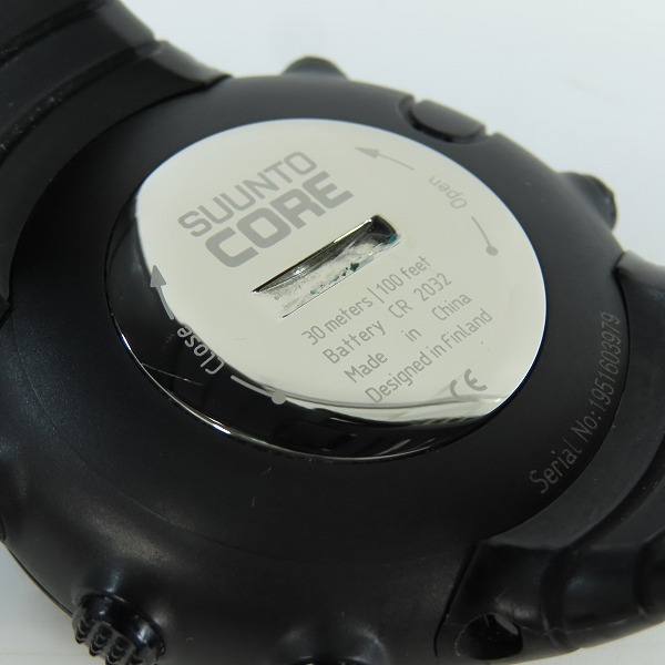 実際に弊社で買取させて頂いたSUUNTO/スント CORE/コア オールブラック 腕時計 SO14279010【動作未確認】の画像 3枚目