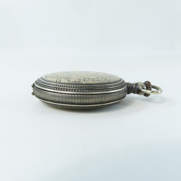 実際に弊社で買取させて頂いた【ジャンク】A.W.W.Co WALTHAM MASS/ウォルサム ヴィンテージ懐中時計/SILVER925/唐草彫刻の画像 2枚目