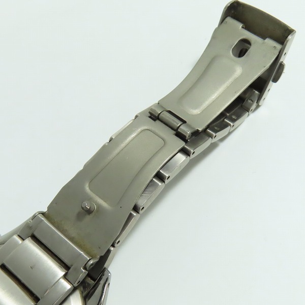 実際に弊社で買取させて頂いたCITIZEN/シチズン エコドライブ  チタン デイト 腕時計 E820-S096081【動作未確認】の画像 5枚目