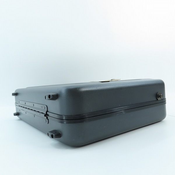 実際に弊社で買取させて頂いたZERO HALLIBURTON/ゼロハリバートン PCケース DZ3-GM の画像 2枚目