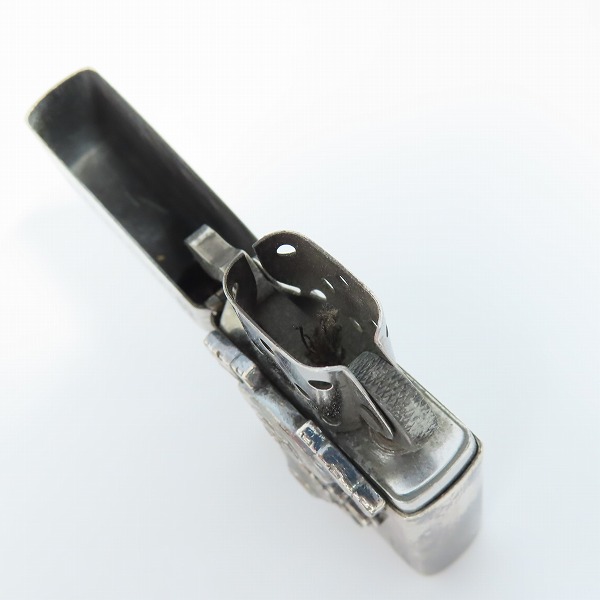 実際に弊社で買取させて頂いたZIPPO/ジッポー 限定 ハーレーダビッドソン デスクトップホルダー付/台座 キーホルダー 1998年製の画像 5枚目