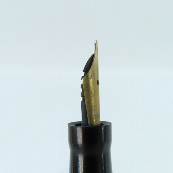 実際に弊社で買取させて頂いたMABIE-TODD SWAN/マービートッドスワン BLACK BIRD/ブラックバード ペン先刻印 14CT  ビンテージ 万年筆の画像 8枚目