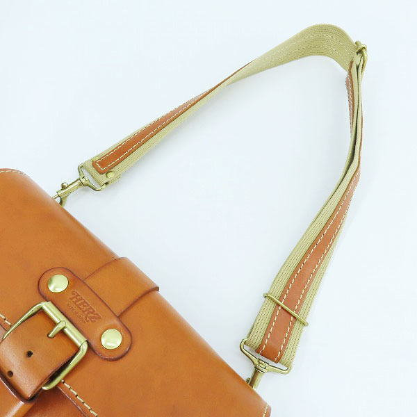 実際に弊社で買取させて頂いたHERZ/ヘルツ 一本ベルトのクラシックボディバッグ F-4の画像 3枚目